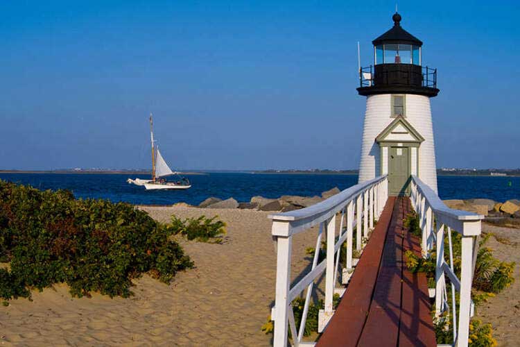 10 DogFriendly Vacation Destinations on the East Coast