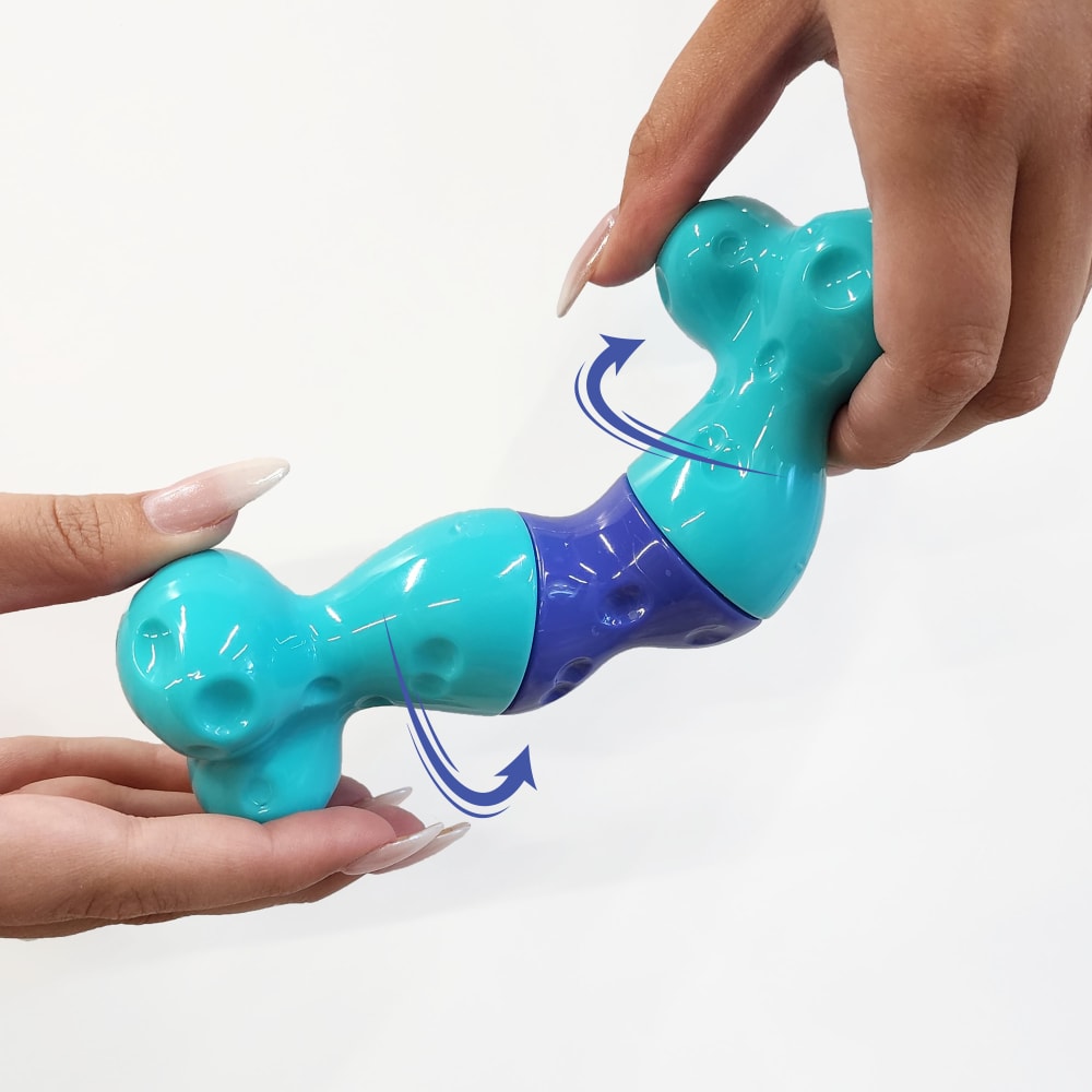 018214855910-nylabone-power-chew-twist-n-chew-puzzle-toy-phase2-outofpack-alt